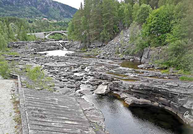 Buskerud_Veggli_Numedalslaagen