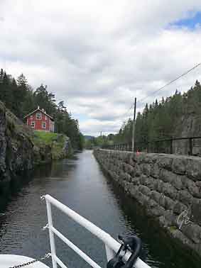 Telemarkskanalen_Vrangfoss-sluser