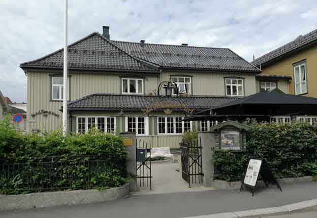 Vestfold_Sandefjord_hotell-Kong-Carl