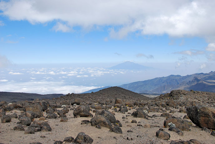 Tanzania_Kilimajaro_taake_under_oss