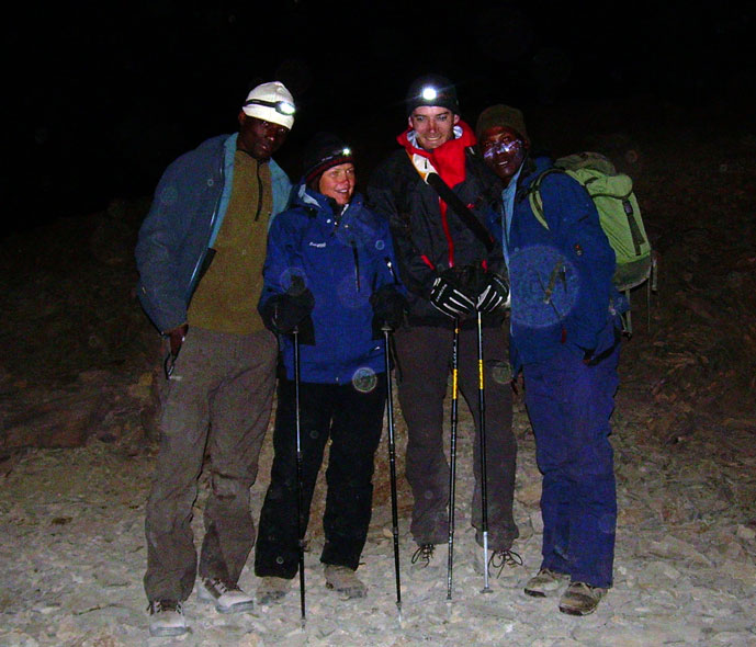 Tanzania_Kilimanjara_Barafu_fire_klare_for_topptur