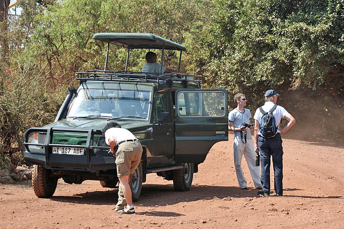 Lake Manyara, bilen gj�res klar til safari
