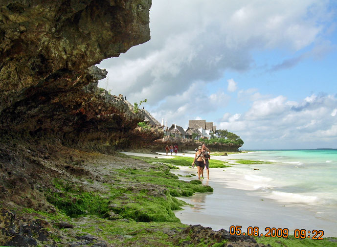 Zanzibar_Nungwi_langs_stranda