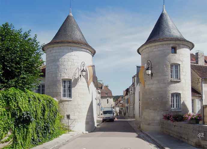 Frankrike_Chablis_byporten