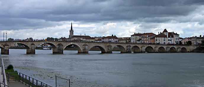 Frankrike_Macon_brua