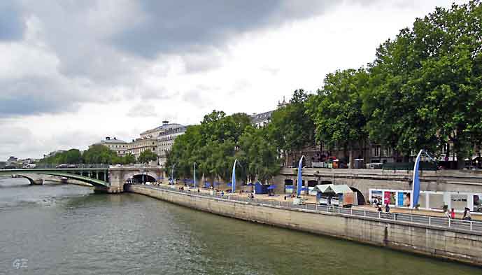 Frankrike_Paris_Seinen_strand
