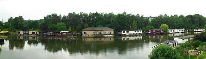 Nederland_Maas_husbaater