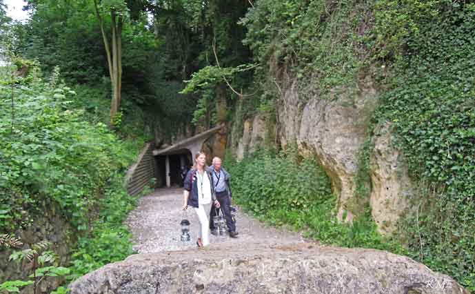 Nederland_Maastricht_grotteinngang