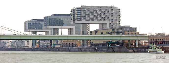 Tyskland_Cologne_Rhinen_hus