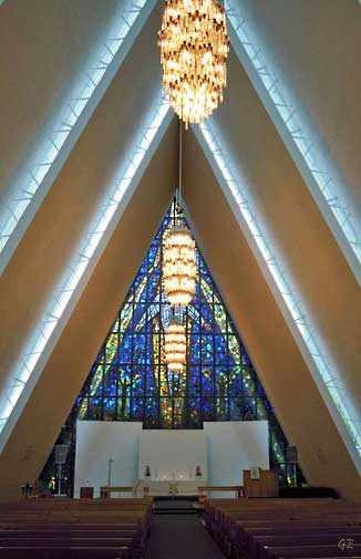 Tromso_Tromsdalen_Ishavskatedralen