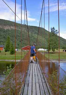 Stjordalselva_hengebro