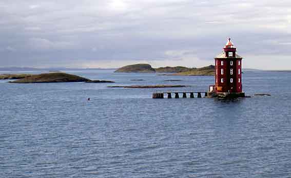 Trondelag_Kjeungsskjaer_fyr