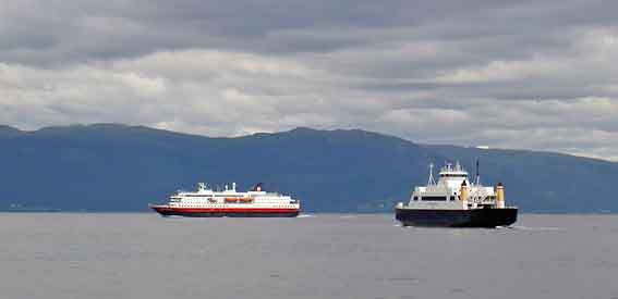 Trondheim_Hurtigruta_og_ferga