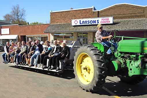 USA_Minnesota_Hendricks_traktortransport