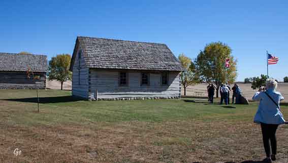 Minnesota_Sunburg_Old_Log_church_og_museet