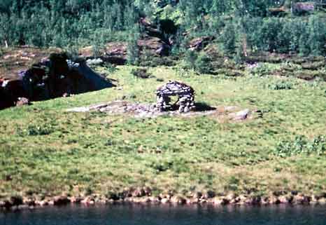 Aurlandsdalen_Osterbo-Vassbygdi_steinbu