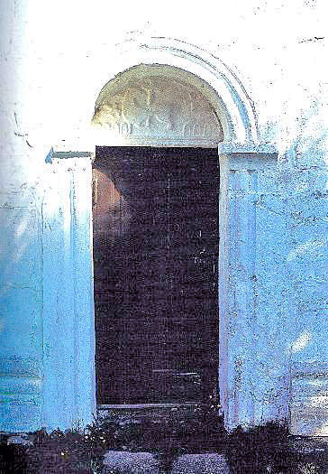 Giske-kirke_skipets-sorportal