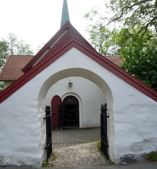 Haslum_kirke
