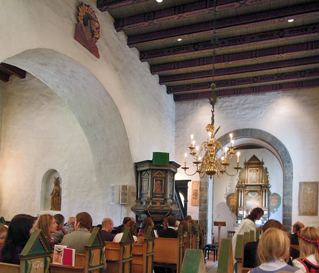 Haslum
              kirke