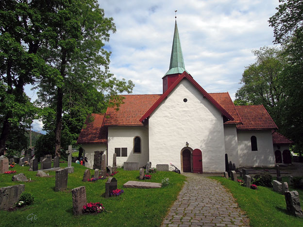Haslum_kirke