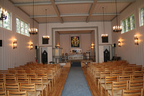 Slemmestad_kirke