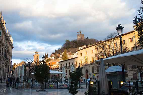 Spania_Granada_mot_Alhambra