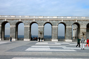 Spania_Madrid_Palacio-Real